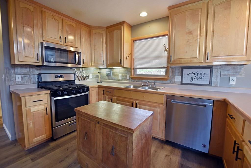 625 Mcridge Road, HIAWASSEE, Georgia image 24