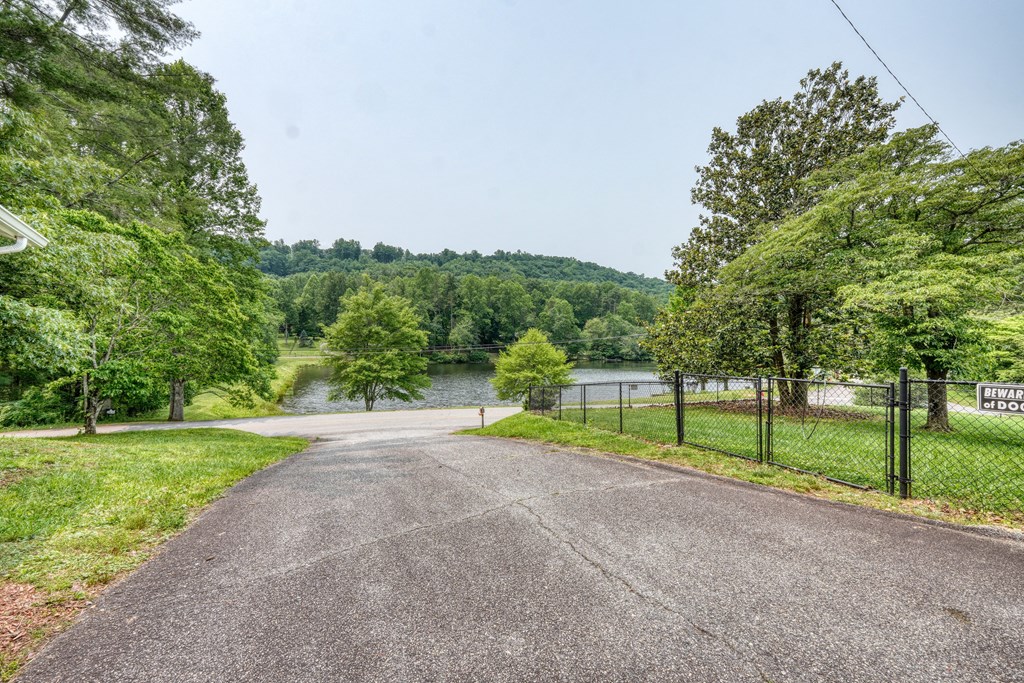 497 Hidden Lake Rd, BLAIRSVILLE, Georgia image 2