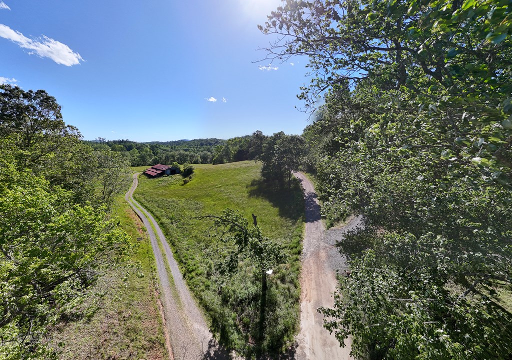 4 Holly Point Dr #4, MURPHY, North Carolina image 2