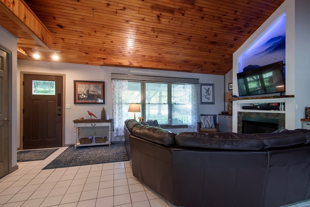 56 Deer Run Rd, ROBBINSVILLE, North Carolina image 11