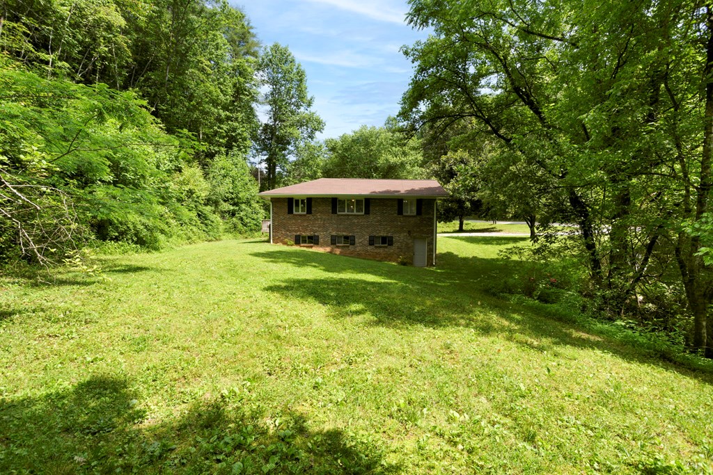 5975 Joe Brown Hwy, MURPHY, North Carolina image 11