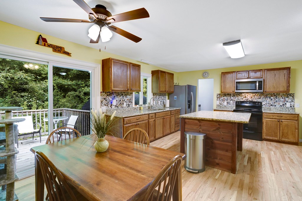 5975 Joe Brown Hwy, MURPHY, North Carolina image 20