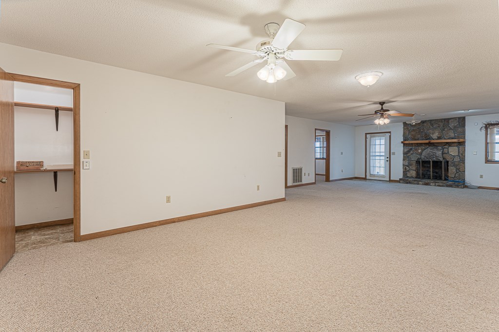 638 Caesars Cove Drive #6, HAYESVILLE, North Carolina image 34
