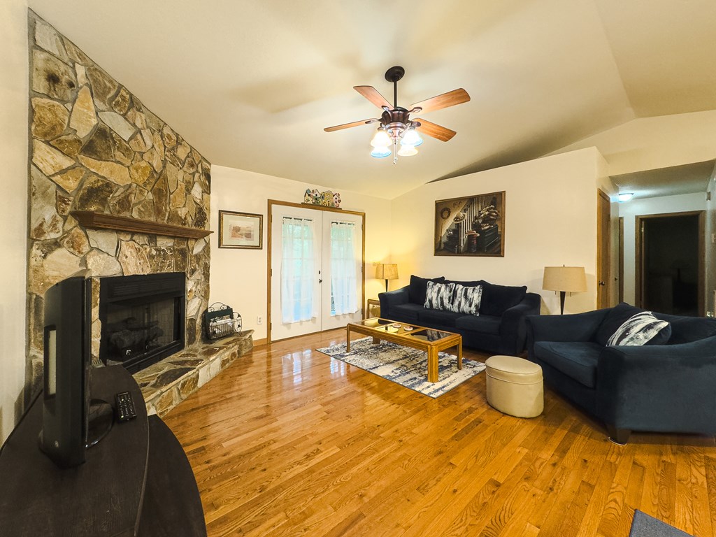 440 Havenwood Lane, MURPHY, North Carolina image 2