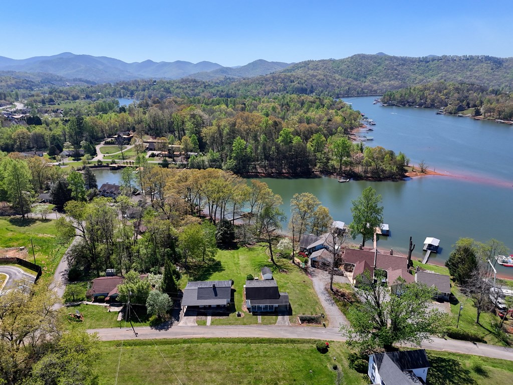 26 River Street, HIAWASSEE, Georgia image 44