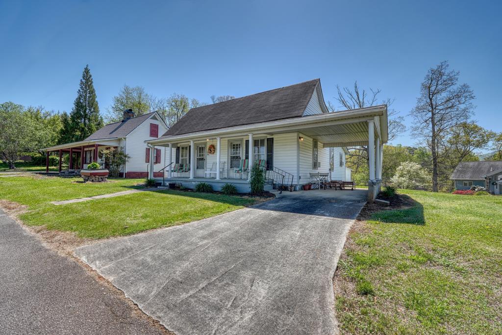 26 River Street, HIAWASSEE, Georgia image 1