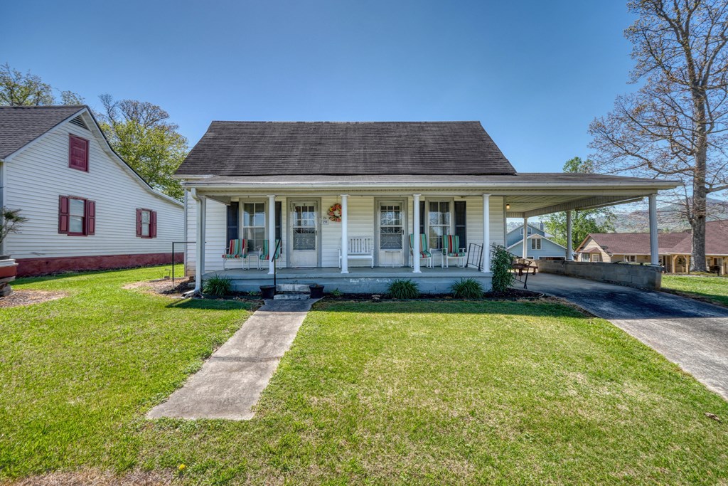 26 River Street, HIAWASSEE, Georgia image 4