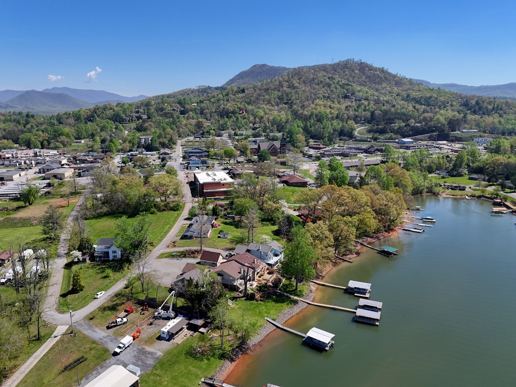 26 River Street, HIAWASSEE, Georgia image 43