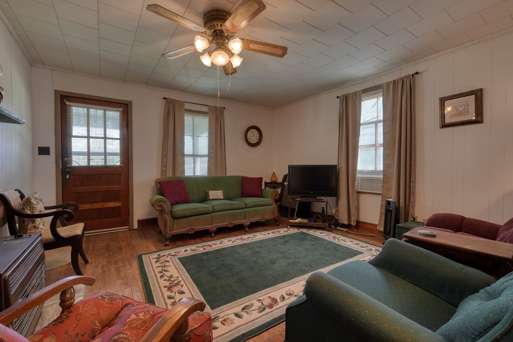 26 River Street, HIAWASSEE, Georgia image 17