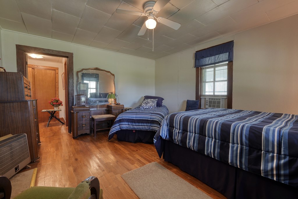 26 River Street, HIAWASSEE, Georgia image 28