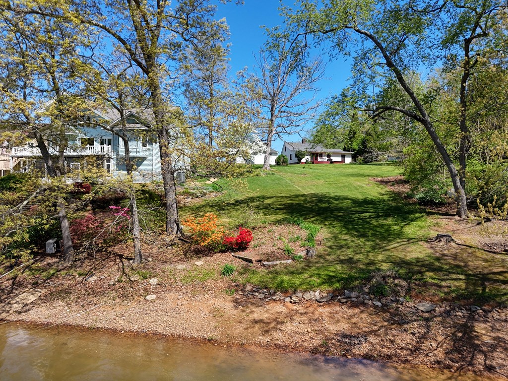26 River Street, HIAWASSEE, Georgia image 5