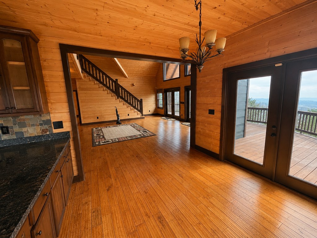 Mineral Bluff, Georgia, 30559, United States, 5 Bedrooms Bedrooms, ,4 BathroomsBathrooms,Residential,Active,2052073