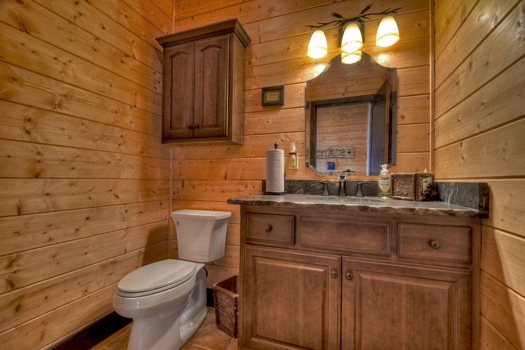 Mineral Bluff, Georgia, 30559, United States, 5 Bedrooms Bedrooms, ,4 BathroomsBathrooms,Residential,Active,2052073