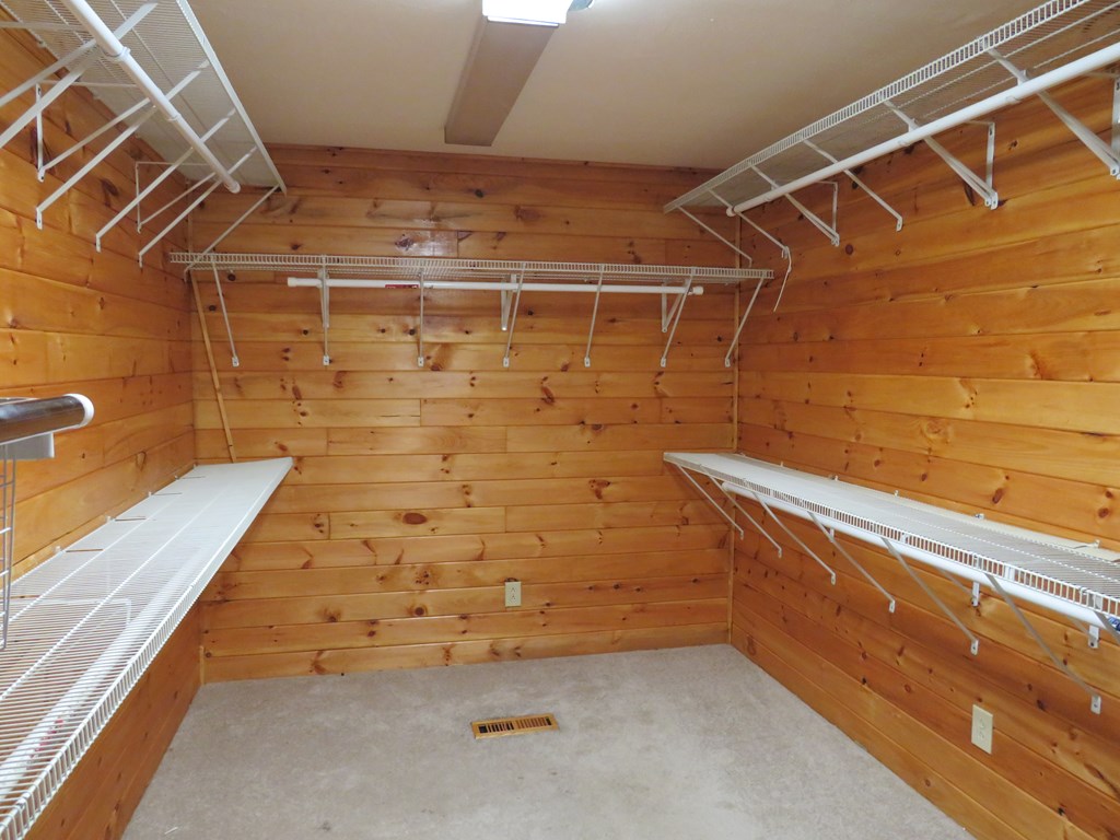905 Johnson Rd, HIAWASSEE, Georgia image 7
