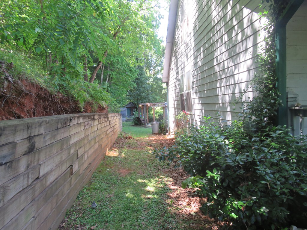 905 Johnson Rd, HIAWASSEE, Georgia image 16