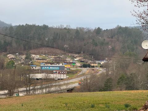 Mobile Home For Sale - 194 Terrace Ave<br/> MURPHY, NC 28906