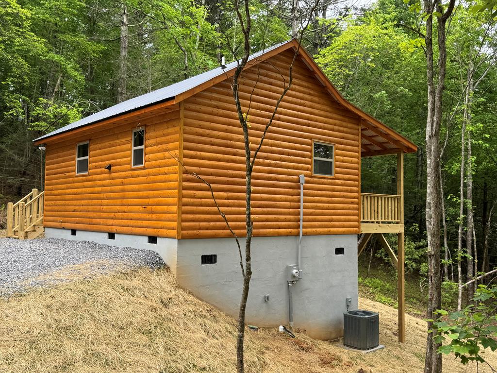 393 Martins Creek Ridge Rd, MURPHY, North Carolina image 3