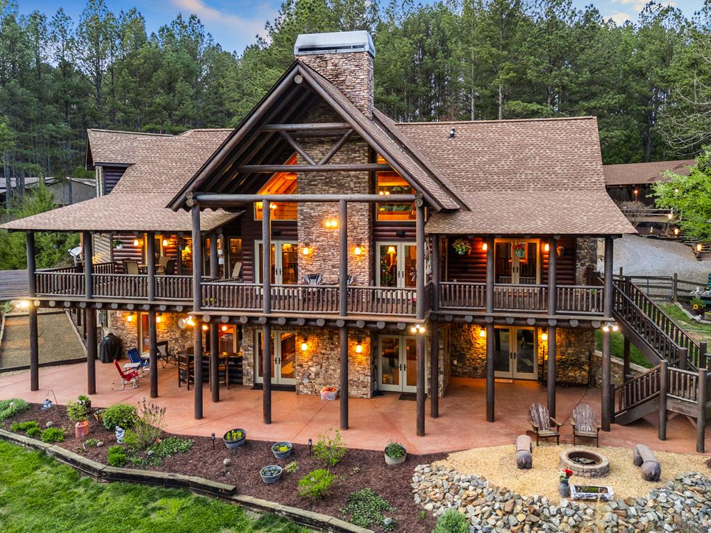 Murphy, North Carolina, 28906, United States, 4 Bedrooms Bedrooms, ,5 BathroomsBathrooms,Residential,Active,2038213