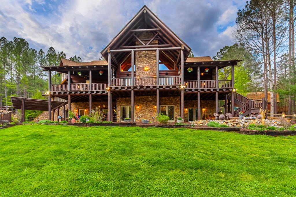 Murphy, North Carolina, 28906, United States, 4 Bedrooms Bedrooms, ,5 BathroomsBathrooms,Residential,Active,2038213