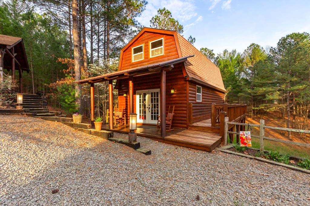 Murphy, North Carolina, 28906, United States, 4 Bedrooms Bedrooms, ,5 BathroomsBathrooms,Residential,Active,2038213