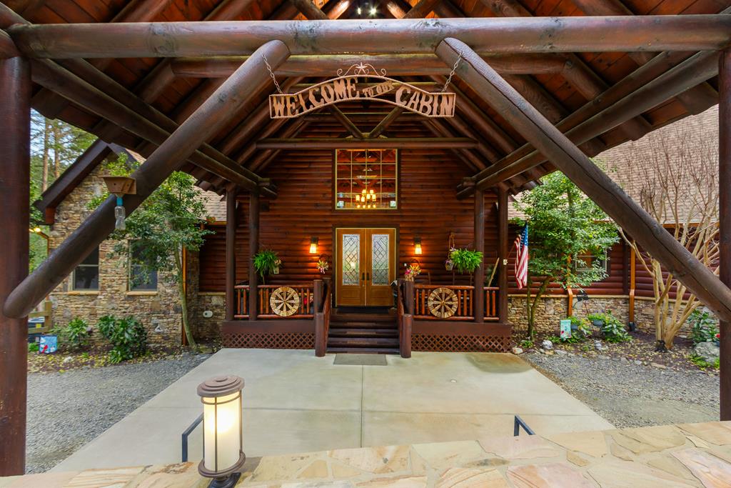 Murphy, North Carolina, 28906, United States, 4 Bedrooms Bedrooms, ,5 BathroomsBathrooms,Residential,Active,2038213