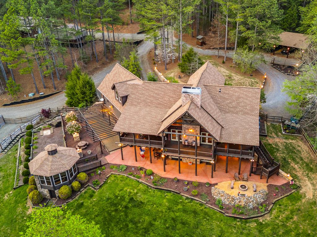 Murphy, North Carolina, 28906, United States, 4 Bedrooms Bedrooms, ,5 BathroomsBathrooms,Residential,Active,2038213