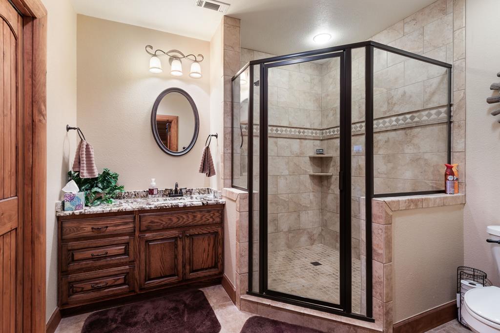 Murphy, North Carolina, 28906, United States, 4 Bedrooms Bedrooms, ,5 BathroomsBathrooms,Residential,Active,2038213