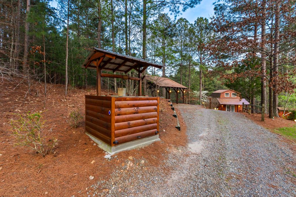 Murphy, North Carolina, 28906, United States, 4 Bedrooms Bedrooms, ,5 BathroomsBathrooms,Residential,Active,2038213