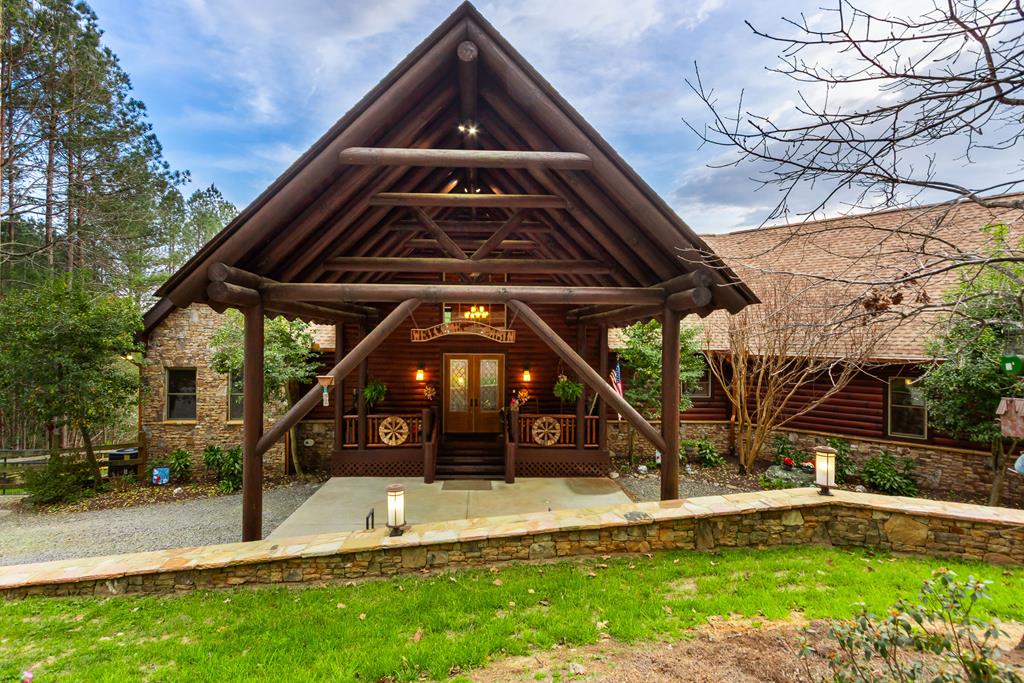 Murphy, North Carolina, 28906, United States, 4 Bedrooms Bedrooms, ,5 BathroomsBathrooms,Residential,Active,2038213