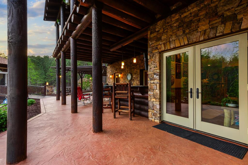 Murphy, North Carolina, 28906, United States, 4 Bedrooms Bedrooms, ,5 BathroomsBathrooms,Residential,Active,2038213