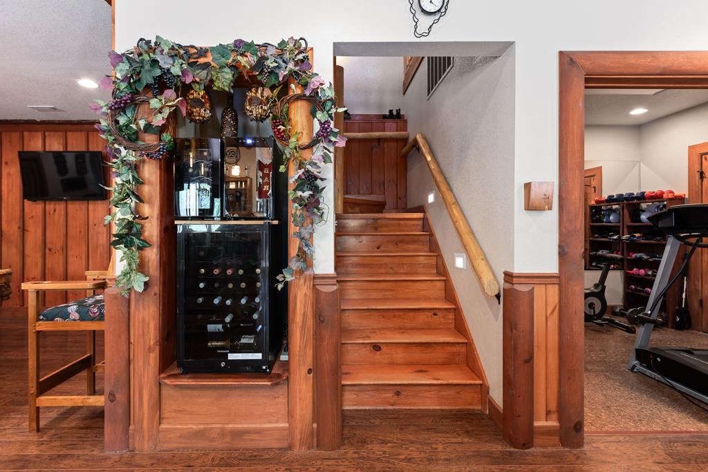 Murphy, North Carolina, 28906, United States, 4 Bedrooms Bedrooms, ,5 BathroomsBathrooms,Residential,Active,2038213
