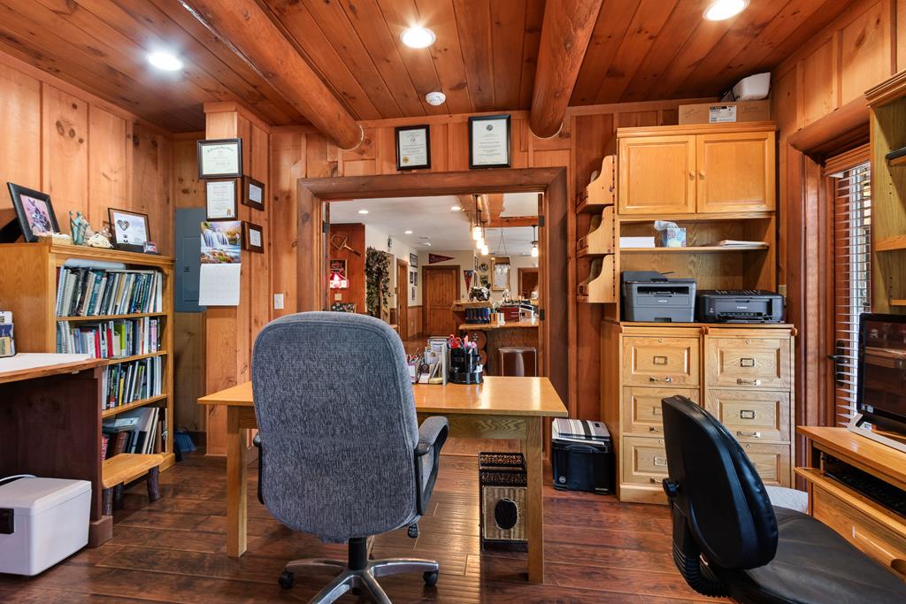 Murphy, North Carolina, 28906, United States, 4 Bedrooms Bedrooms, ,5 BathroomsBathrooms,Residential,Active,2038213