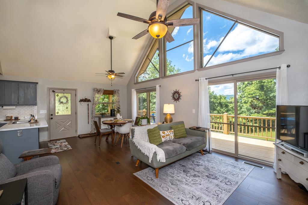 1379 Crystal Springs Rd, MURPHY, North Carolina image 5
