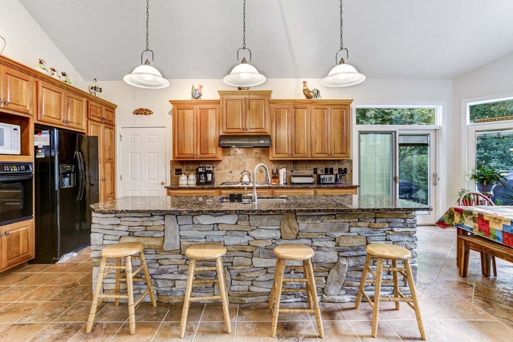 5981 Candy Mountain Road, MURPHY, North Carolina image 4