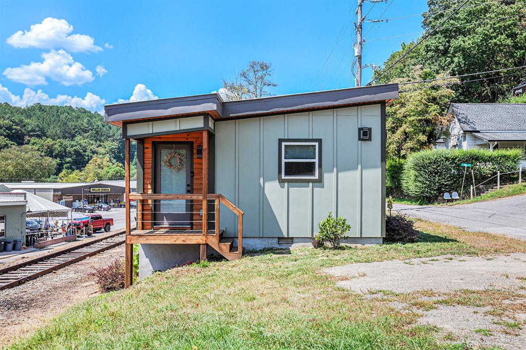 177 Main St, COPPERHILL, Tennessee image 1