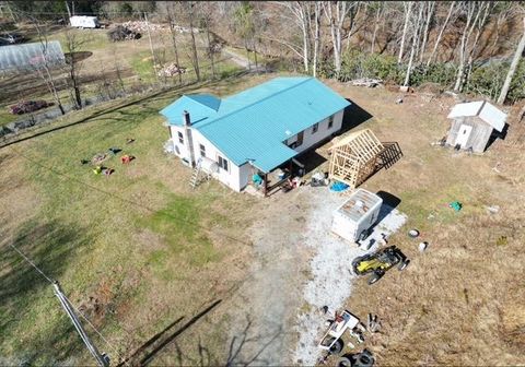 Homes For Sale - 1593 Anthony Branch<br/> ROBBINSVILLE, NC 28771