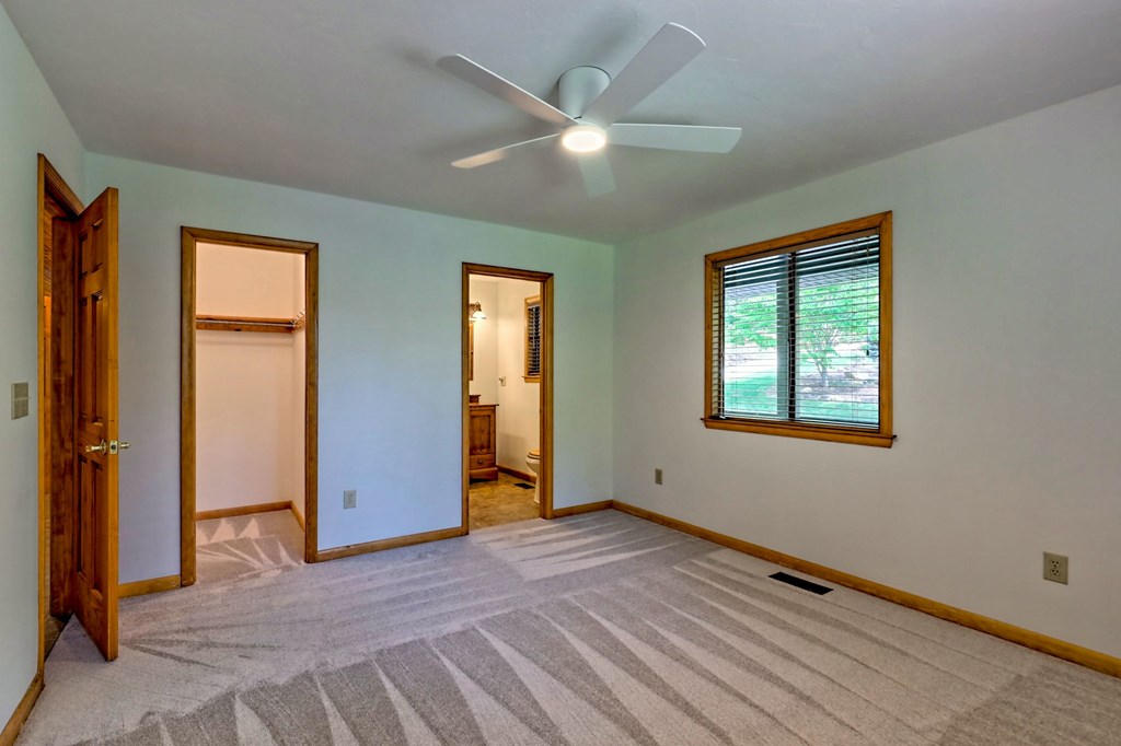 2403 Hidden Valley Road, HIAWASSEE, Georgia image 31