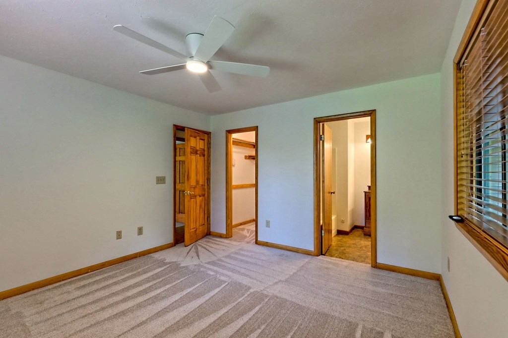 2403 Hidden Valley Road, HIAWASSEE, Georgia image 32