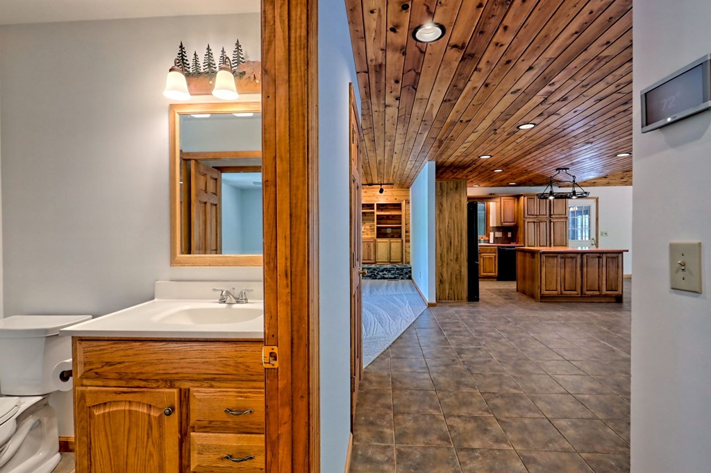 2403 Hidden Valley Road, HIAWASSEE, Georgia image 48