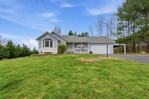 Homes For Sale - 549 Sneaking Creek Dr<br/> HAYESVILLE, NC 28904