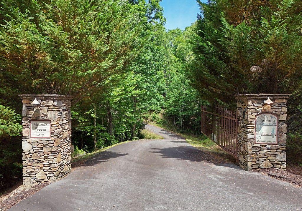 15/15A Hightower Ridge, HIAWASSEE, Georgia image 4