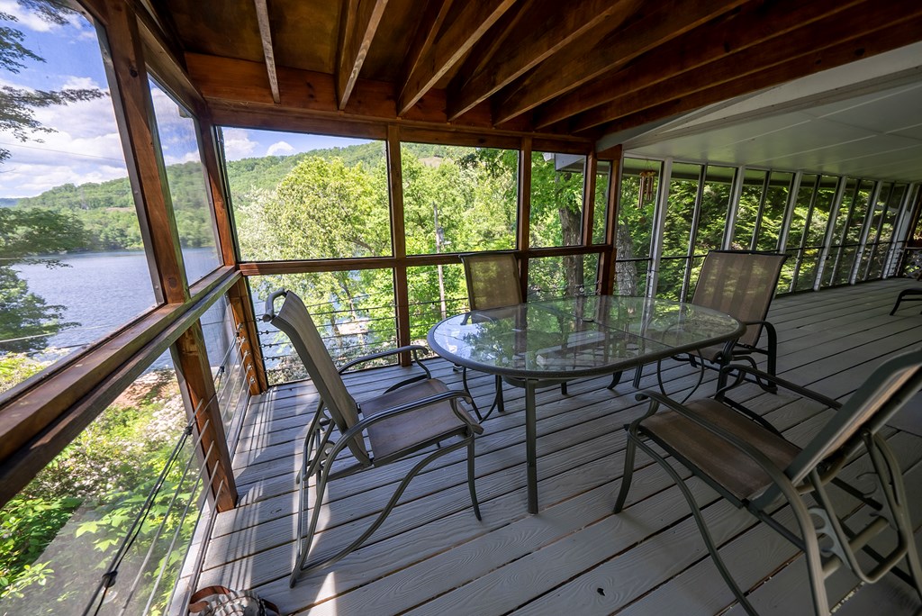 61 Black Bear Trail, ROBBINSVILLE, North Carolina image 14