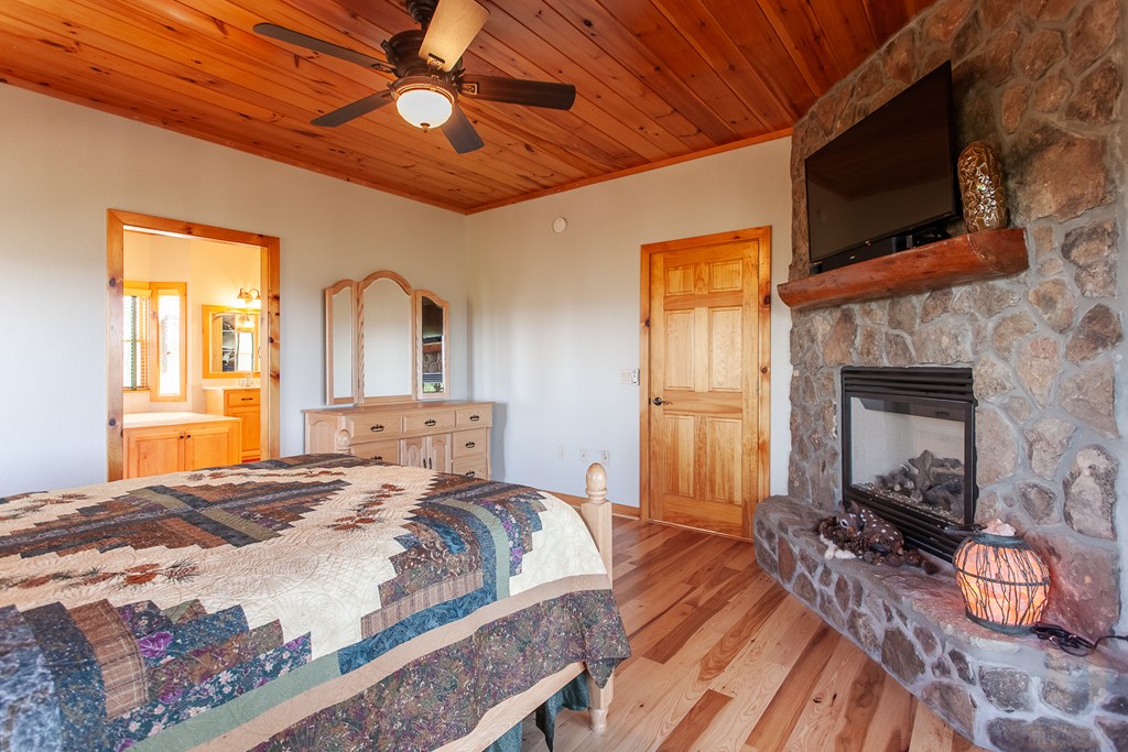 594 Brasstown View Road, MURPHY, North Carolina image 45