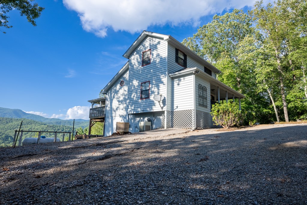 371 Country Side Ln, HAYESVILLE, North Carolina image 32