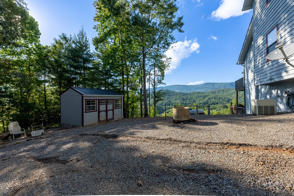 371 Country Side Ln, HAYESVILLE, North Carolina image 38