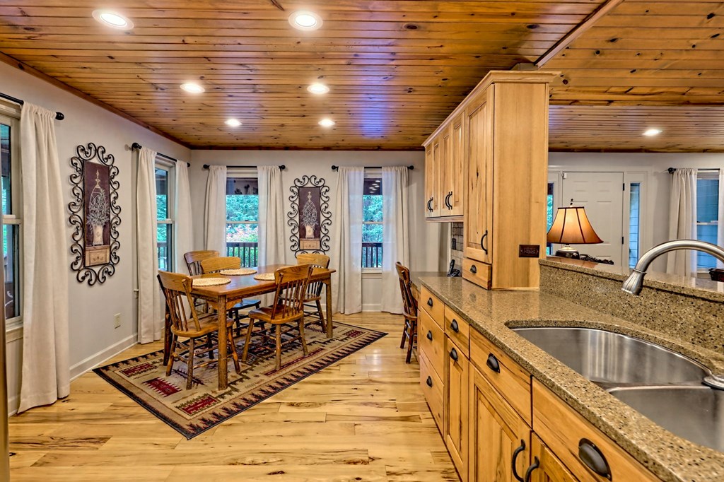 2877 Cynth Creek Road, HIAWASSEE, Georgia image 14