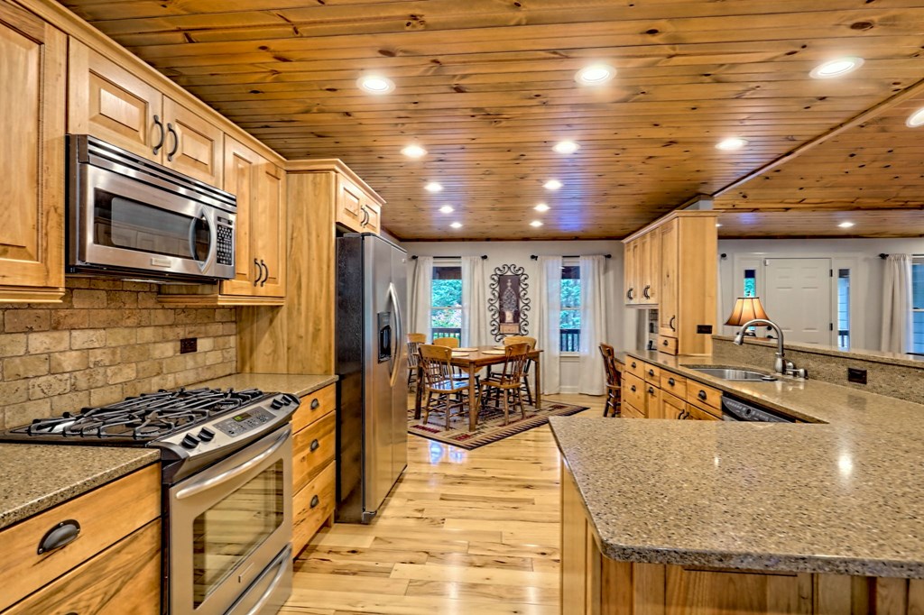 2877 Cynth Creek Road, HIAWASSEE, Georgia image 13