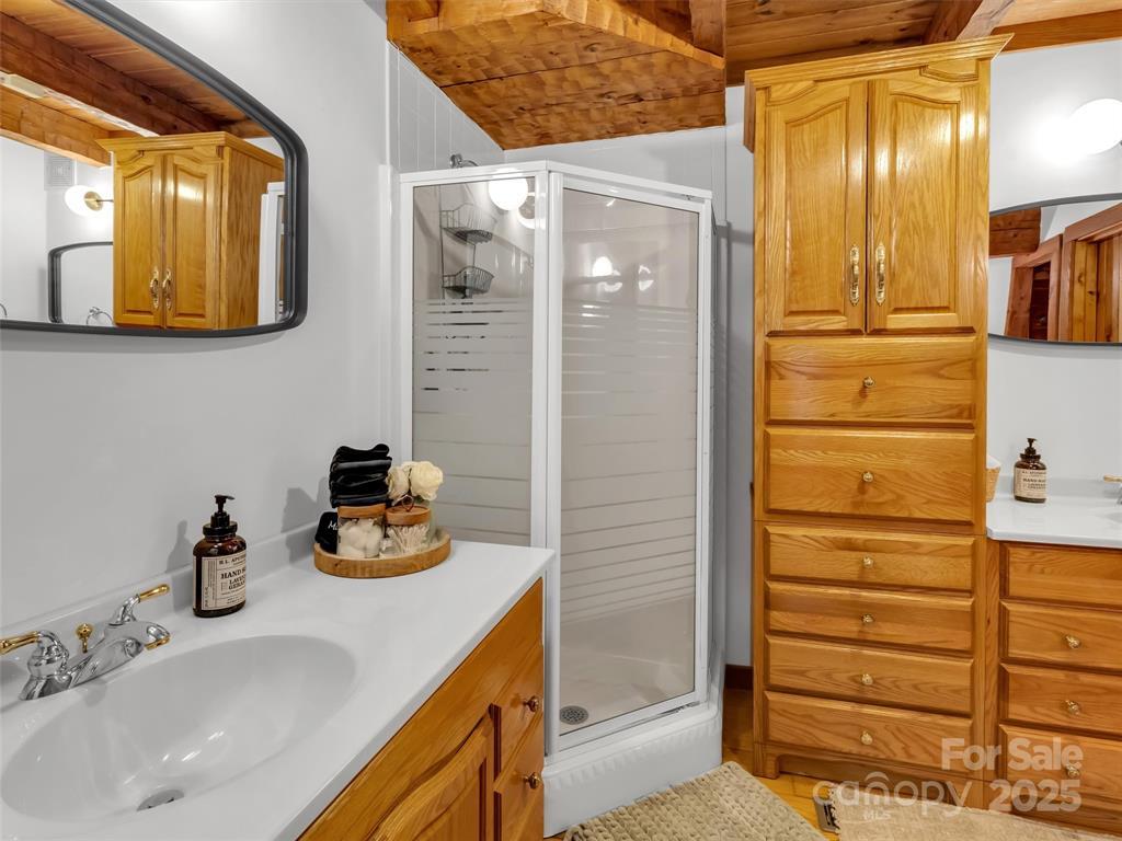 7810 Little Snowbird Rd, ROBBINSVILLE, North Carolina image 12