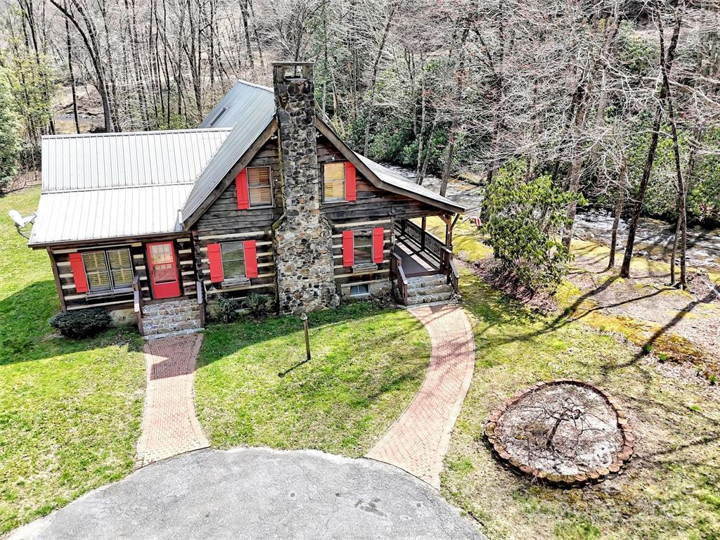7810 Little Snowbird Rd, ROBBINSVILLE, North Carolina image 2