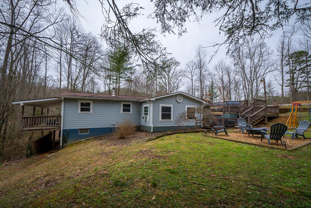 679 Long Branch Rd, ROBBINSVILLE, North Carolina image 1